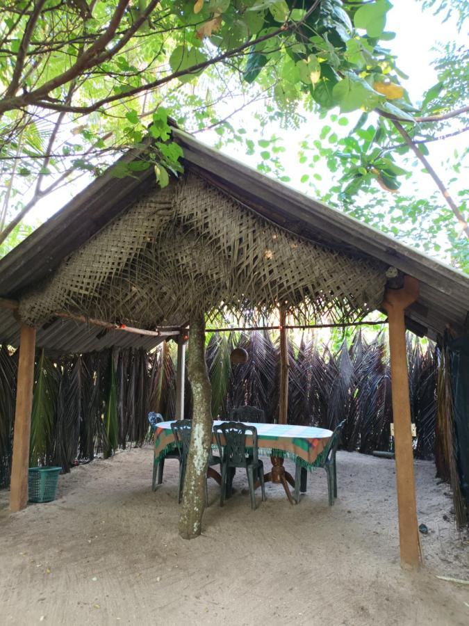 By The C' Cabanas ヒッカドゥワ エクステリア 写真