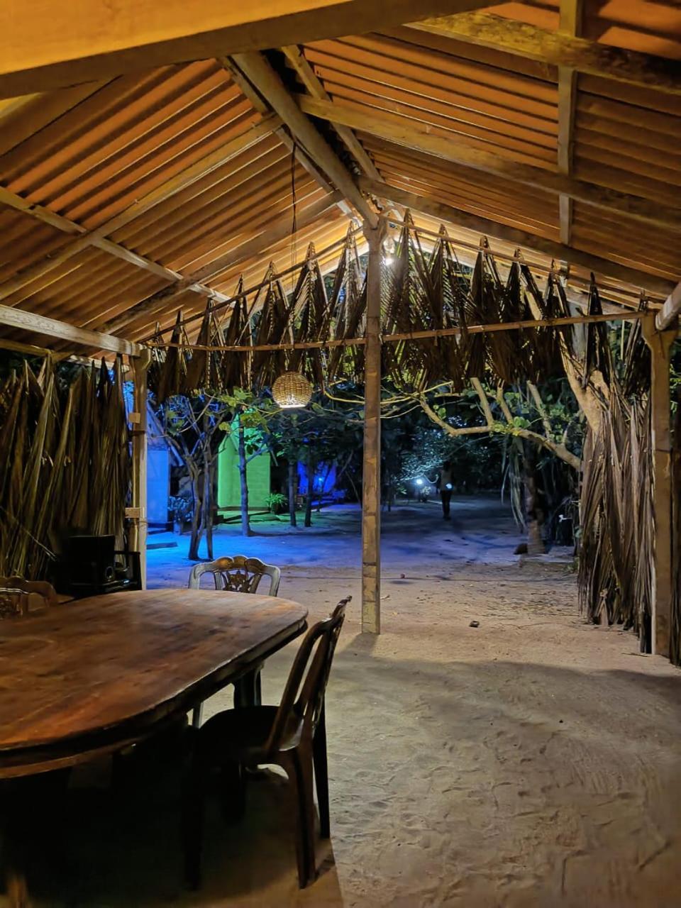 By The C' Cabanas ヒッカドゥワ エクステリア 写真