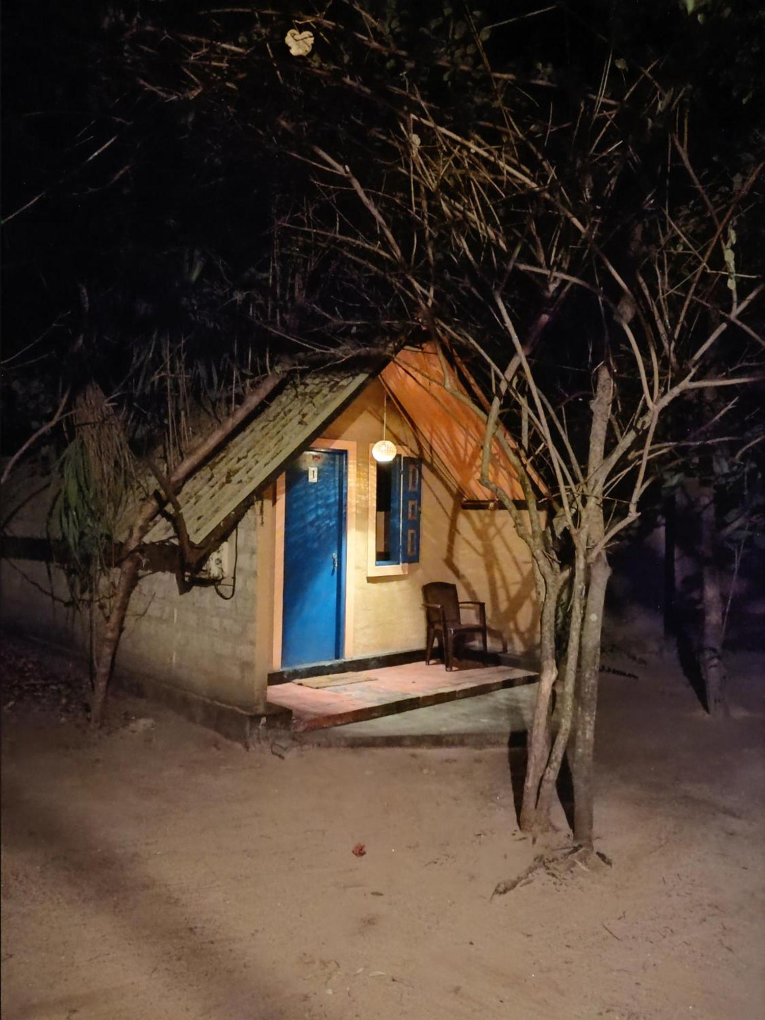 By The C' Cabanas ヒッカドゥワ エクステリア 写真